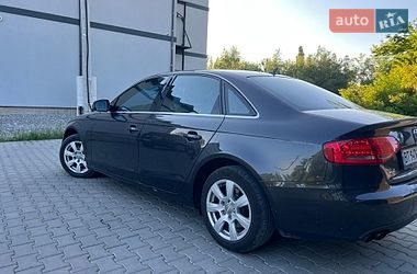 Седан Audi A4 2011 в Сторожинці