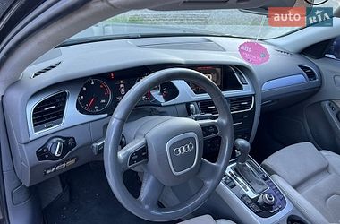 Седан Audi A4 2011 в Сторожинці