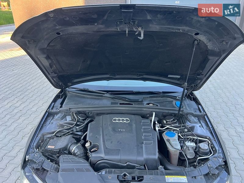 Седан Audi A4 2011 в Сторожинці