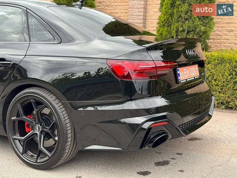 Седан Audi A4 2021 в Виннице
