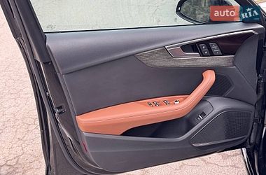 Седан Audi A4 2021 в Виннице