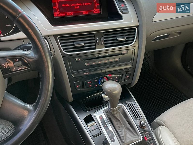 Седан Audi A4 2008 в Звягеле