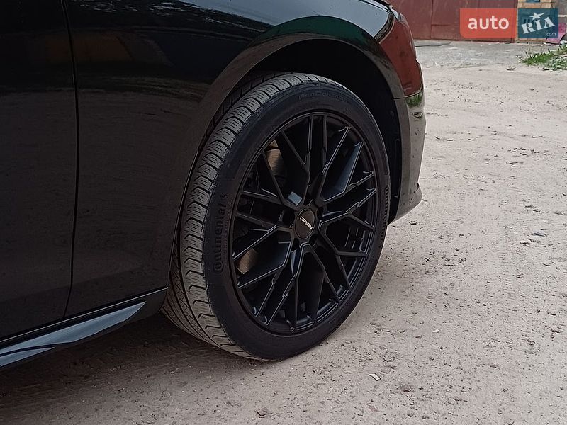 Седан Audi A4 2022 в Ірпені