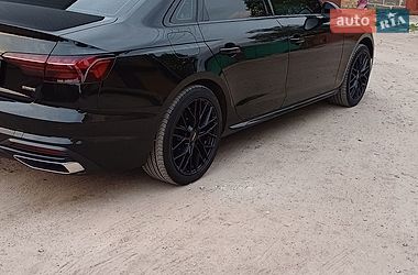 Седан Audi A4 2022 в Ірпені