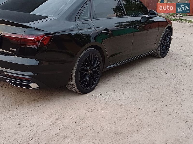 Седан Audi A4 2022 в Ірпені