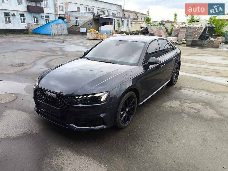Седан Audi A4 2018 в Сумах