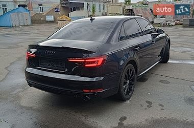 Седан Audi A4 2018 в Сумах