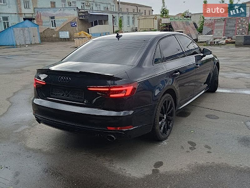 Седан Audi A4 2018 в Сумах