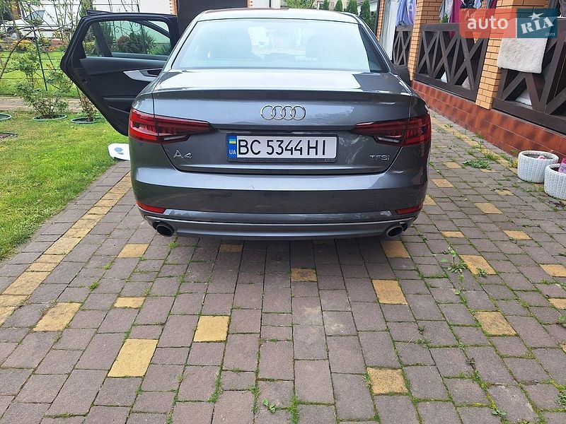 Седан Audi A4 2018 в Львове