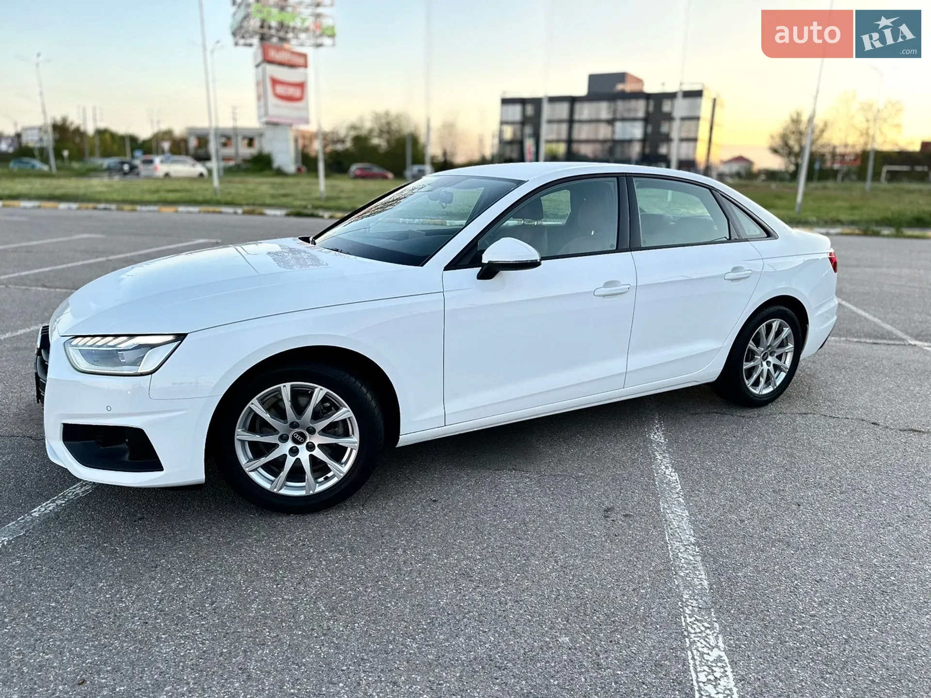 2022 Audi A4 - мініатюра 26
