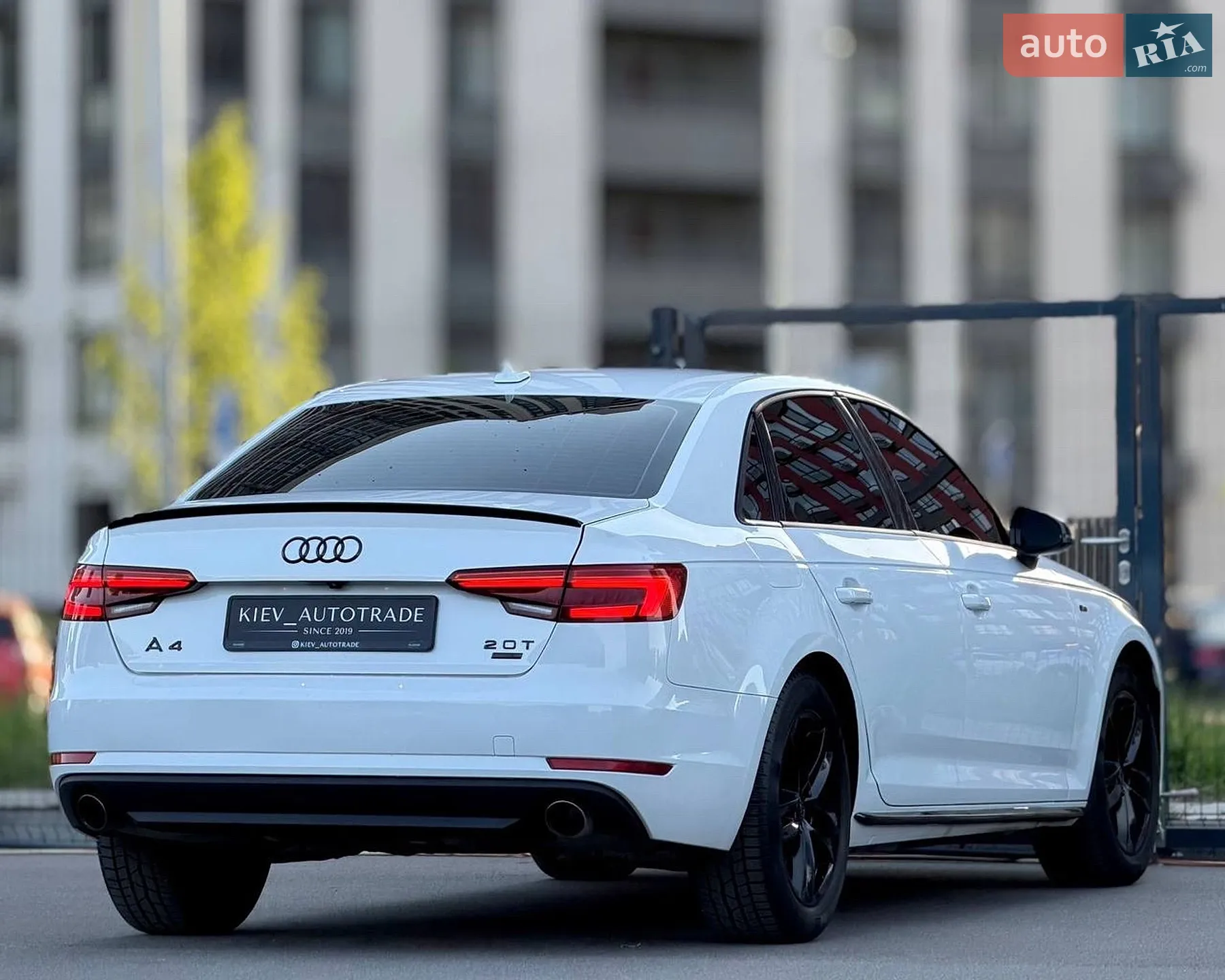 2017 Audi A4 - мініатюра 13