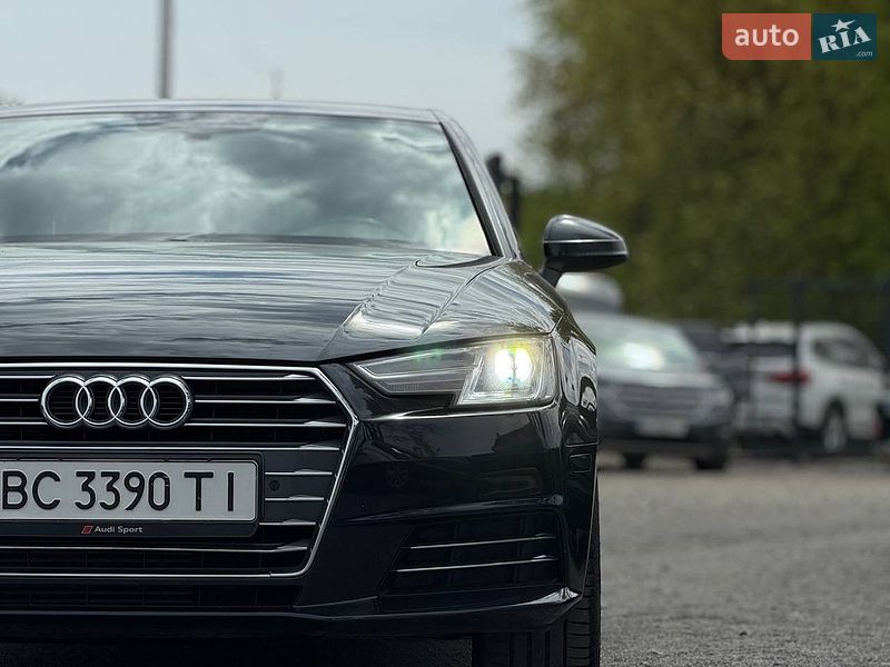 Седан Audi A4 2016 в Львові