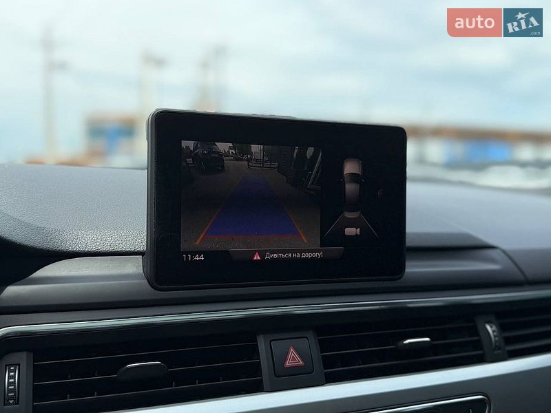 Седан Audi A4 2016 в Львові