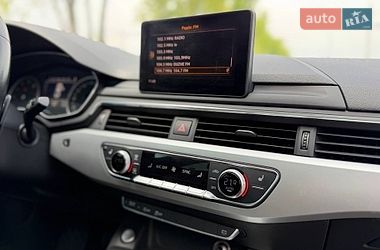 Седан Audi A4 2016 в Львові