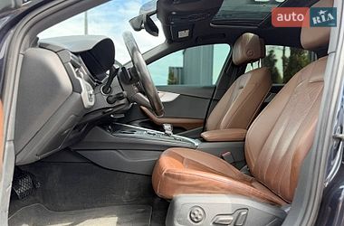 Седан Audi A4 2016 в Львові