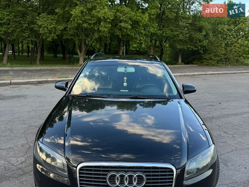 Универсал Audi A4 2006 в Владимире