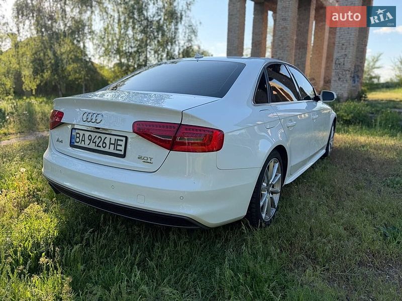 Седан Audi A4 2013 в Олександрії