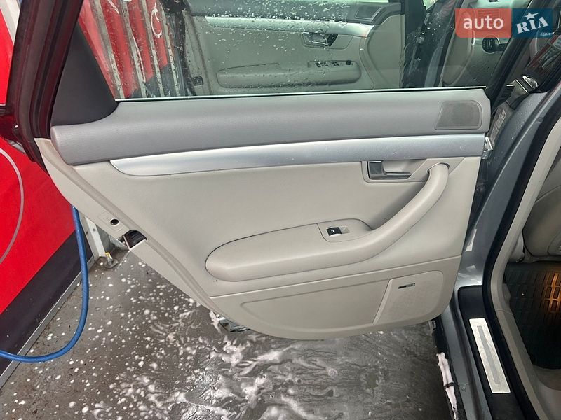 Седан Audi A4 2005 в Киеве