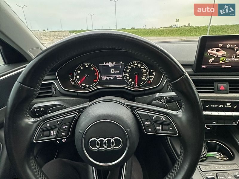 Седан Audi A4 2017 в Львові