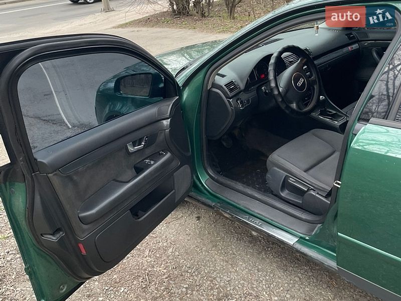 Седан Audi A4 2001 в Виннице