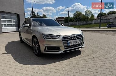 Седан Audi A4 2017 в Львові
