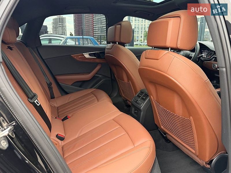 Седан Audi A4 2021 в Киеве