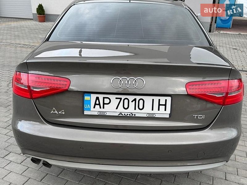 Седан Audi A4 2012 в Запорожье