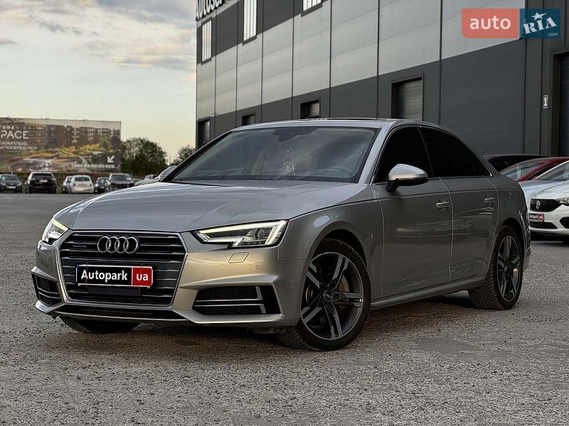 Седан Audi A4 2016 в Львове