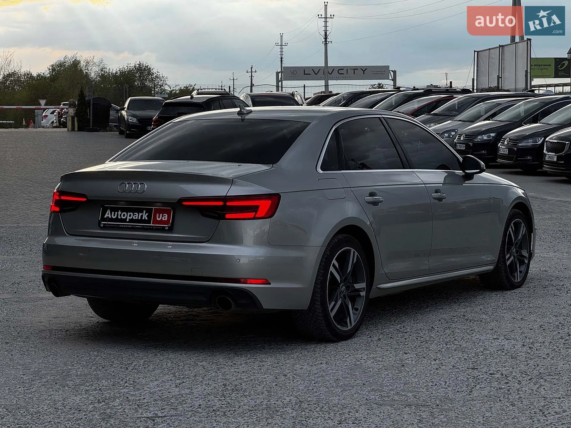 2016 Audi A4 - мініатюра 11