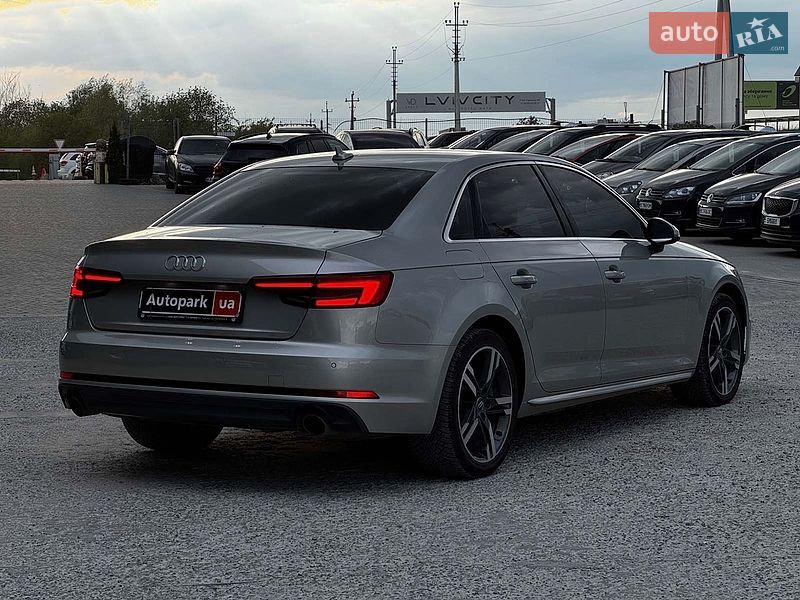 Седан Audi A4 2016 в Львове
