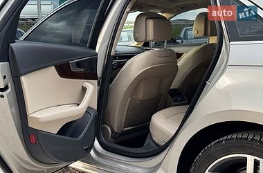 Седан Audi A4 2016 в Львове