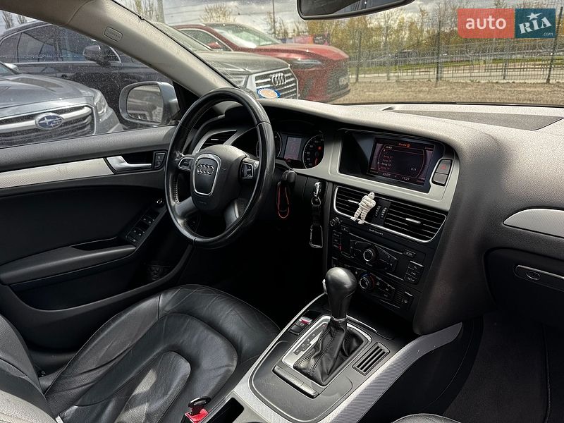 Седан Audi A4 2009 в Києві