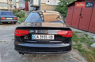 Седан Audi A4 2014 в Киеве