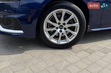 Седан Audi A4 2021 в Львове