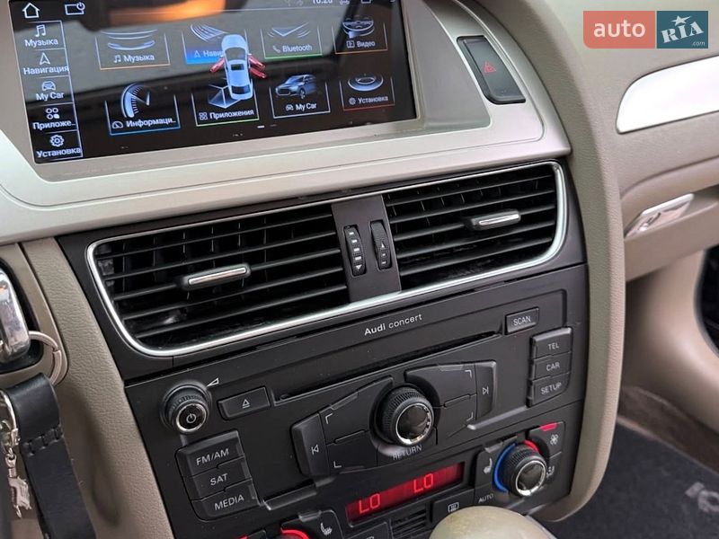 Седан Audi A4 2012 в Днепре