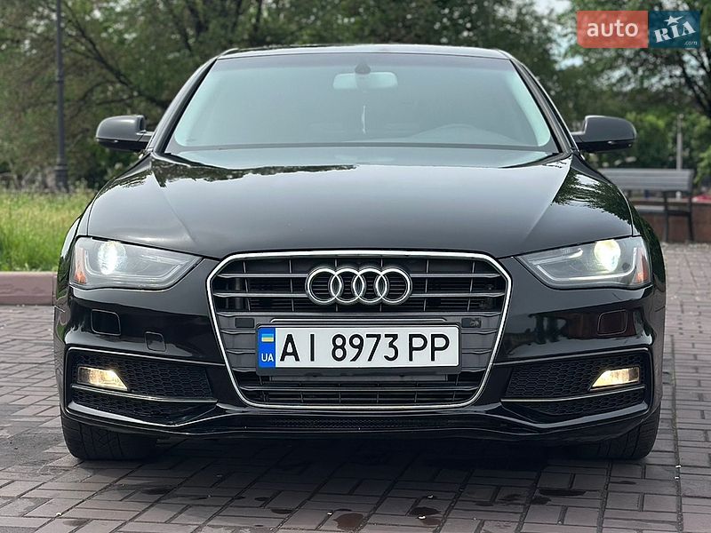 Седан Audi A4 2013 в Дніпрі