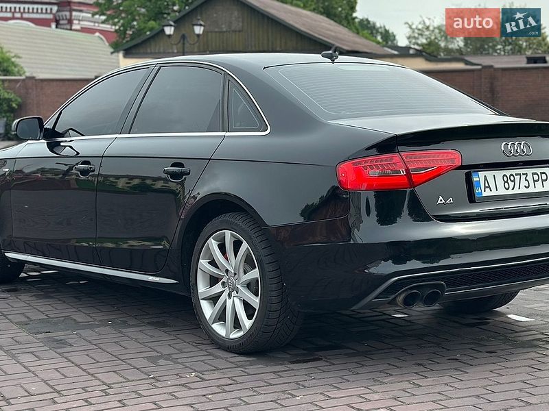 Седан Audi A4 2013 в Дніпрі