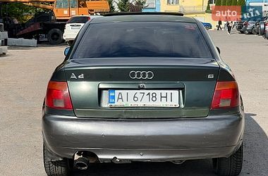 Седан Audi A4 1995 в Виннице