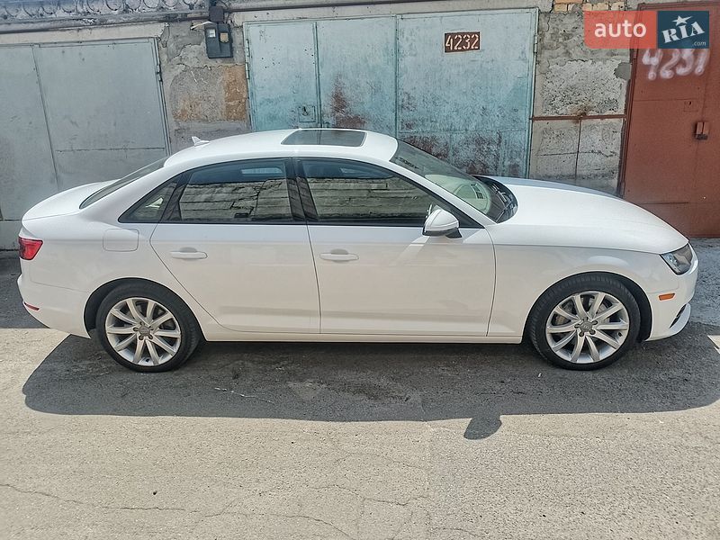 Седан Audi A4 2016 в Києві