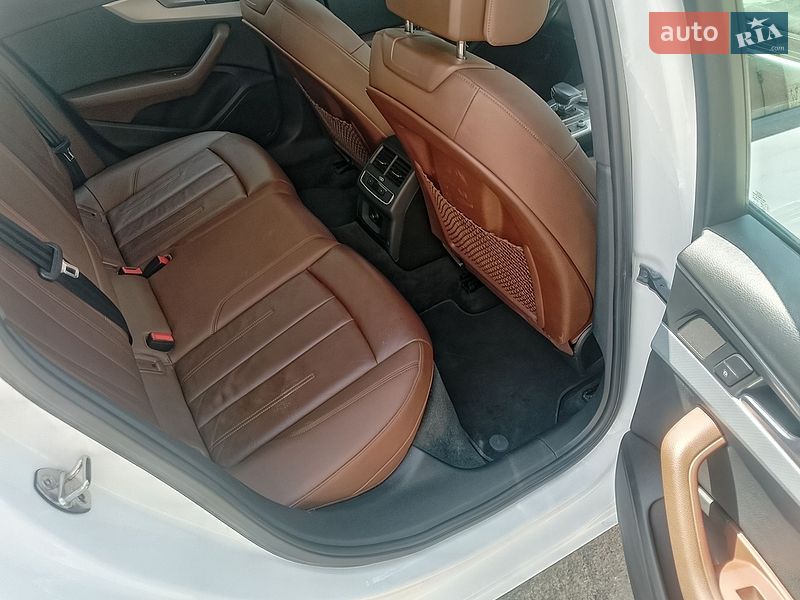 Седан Audi A4 2016 в Києві