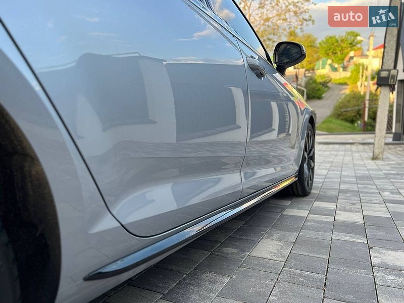Седан Audi A4 2017 в Хмельницком