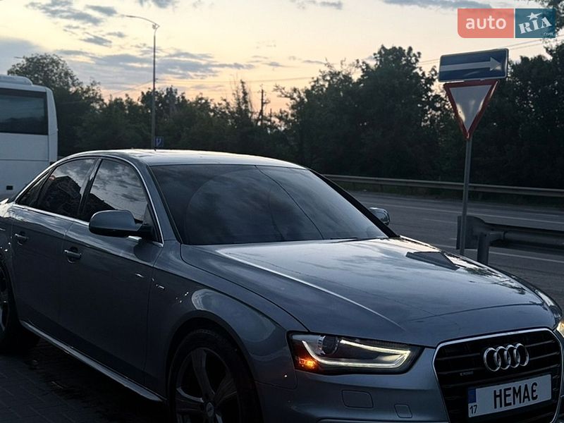 Седан Audi A4 2015 в Полтаві