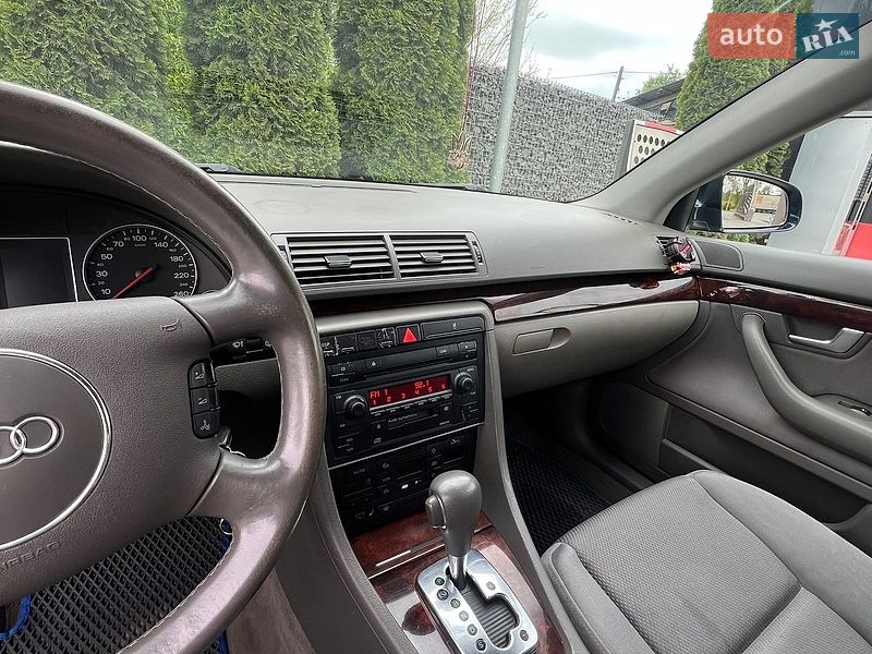 Универсал Audi A4 2004 в Самборе