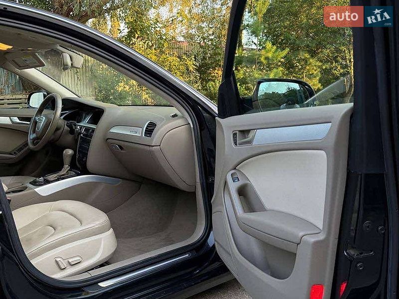 Седан Audi A4 2010 в Полтаве