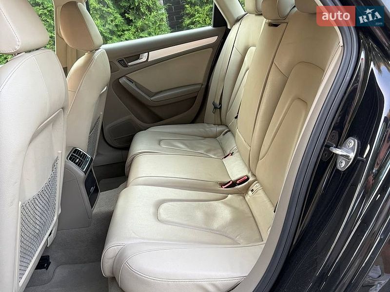 Седан Audi A4 2010 в Полтаве