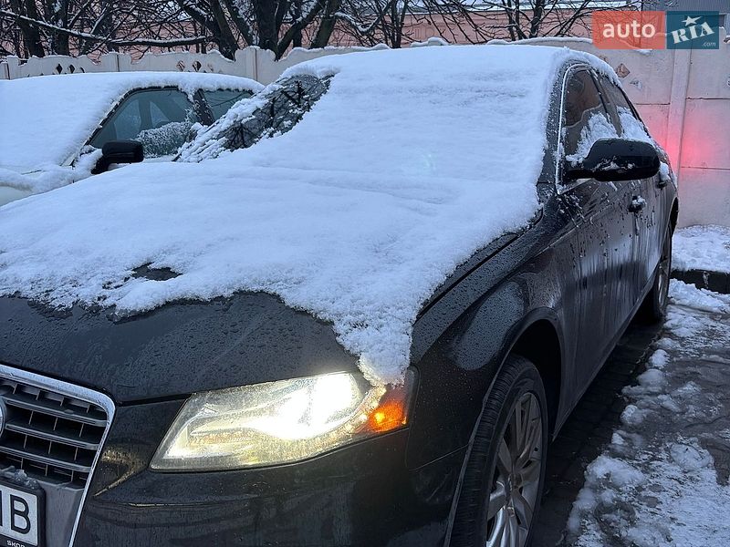 Седан Audi A4 2010 в Полтаве