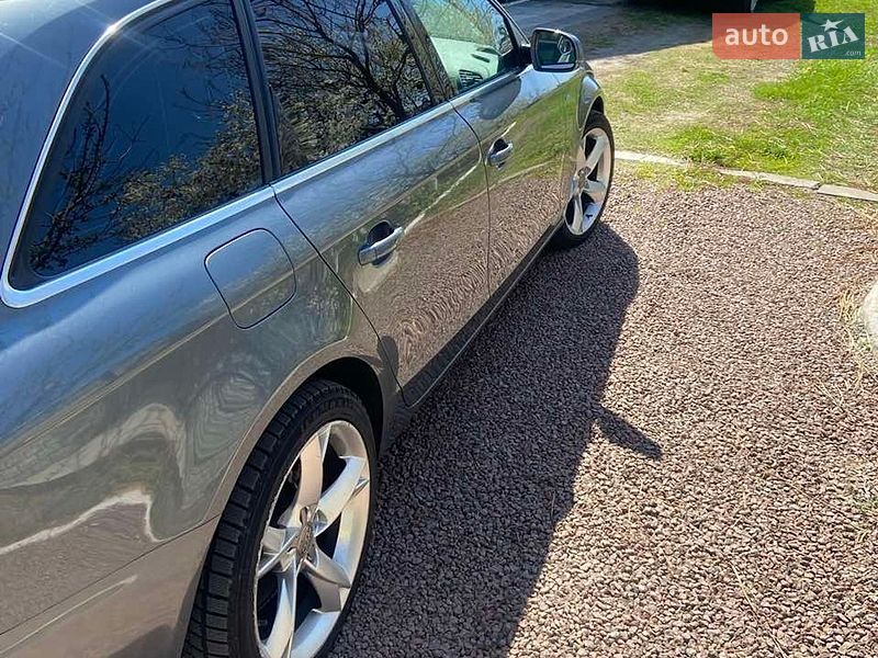 Универсал Audi A4 2011 в Киеве