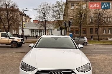 Седан Audi A4 2016 в Харькове