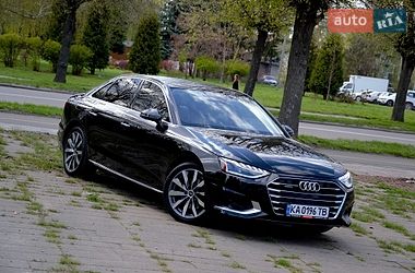 Седан Audi A4 2023 в Киеве
