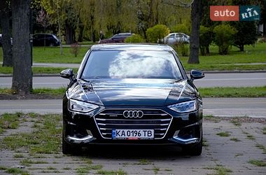Седан Audi A4 2023 в Киеве